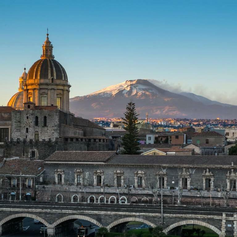 A Casa Di Lori Apartment Catania Luaran gambar